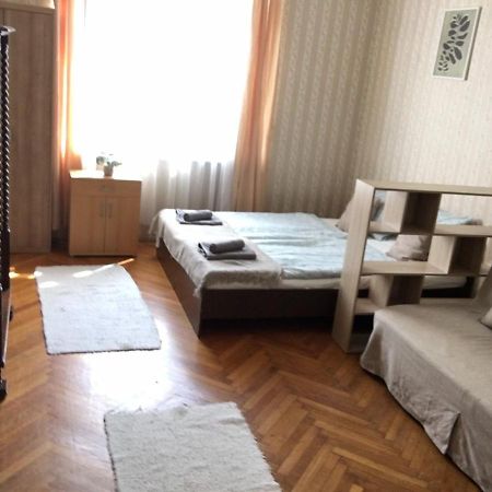 Cozy Flat At Stadionok M Station ブダペスト エクステリア 写真