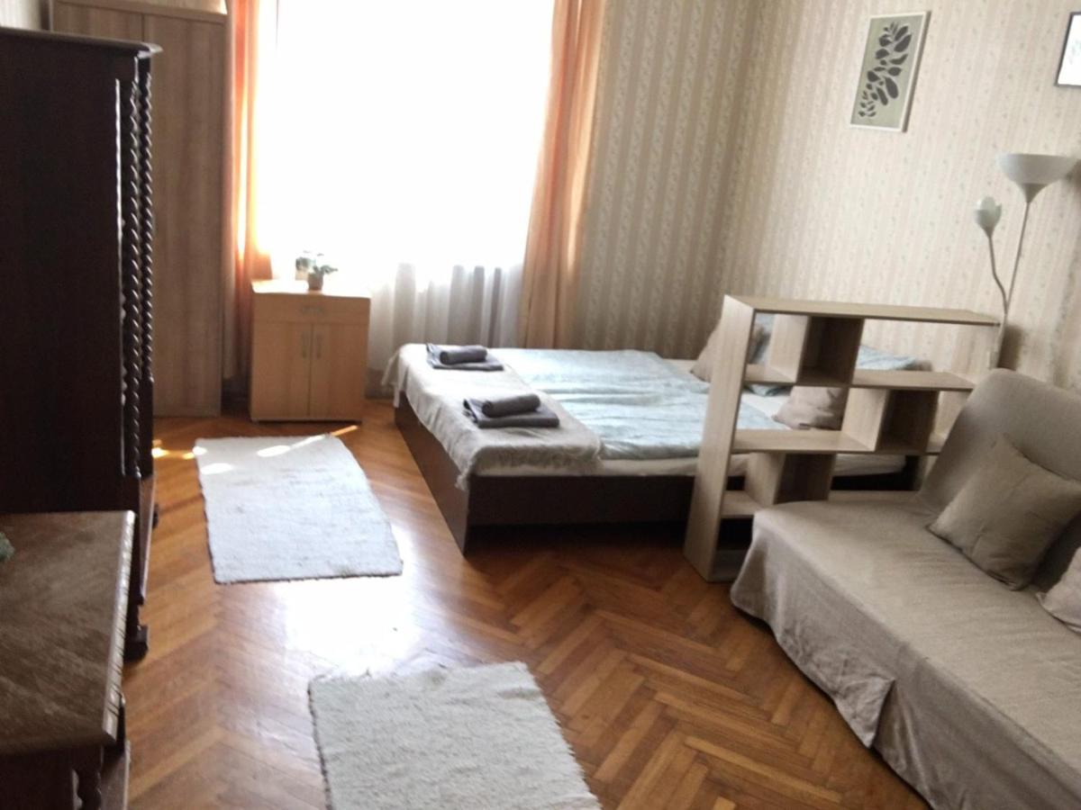 Cozy Flat At Stadionok M Station ブダペスト エクステリア 写真