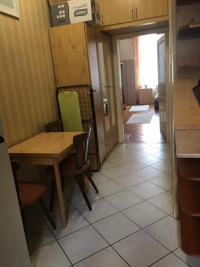 Cozy Flat At Stadionok M Station ブダペスト エクステリア 写真